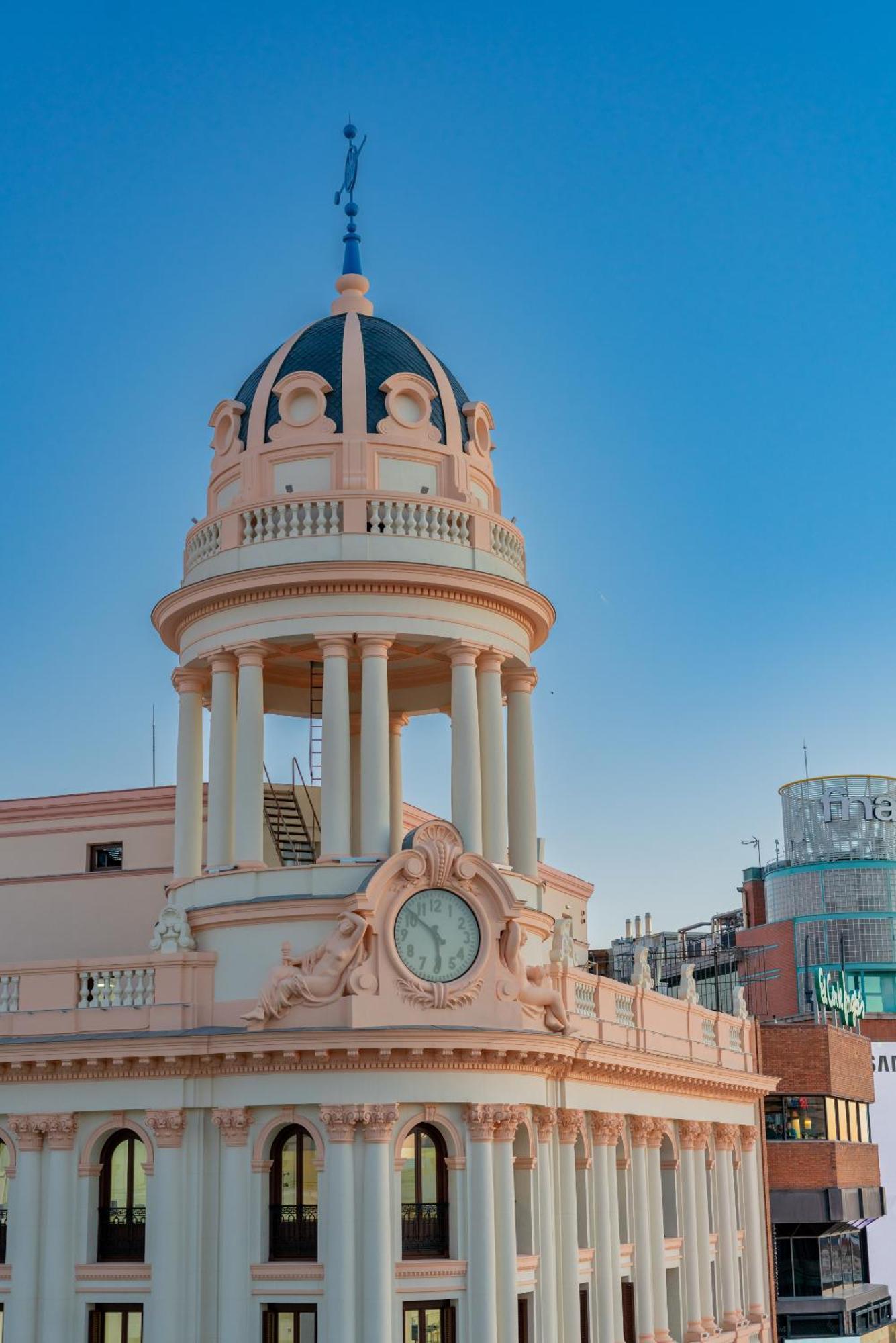 Hostal Gran Via 44 Мадрид Екстериор снимка